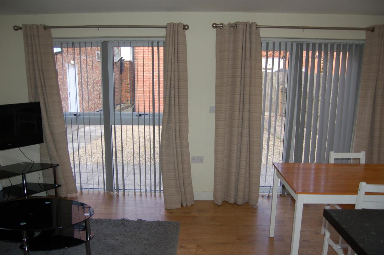 Saracens Courtyard By Swa Apartamento Cheltenham Exterior foto